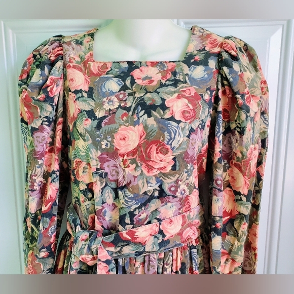 LAURA ASHLEY Vintage 90s Pinwale Cotton Corduroy Dress with Matching Sash - Picture 9 of 10